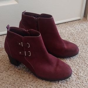 High heeled boots